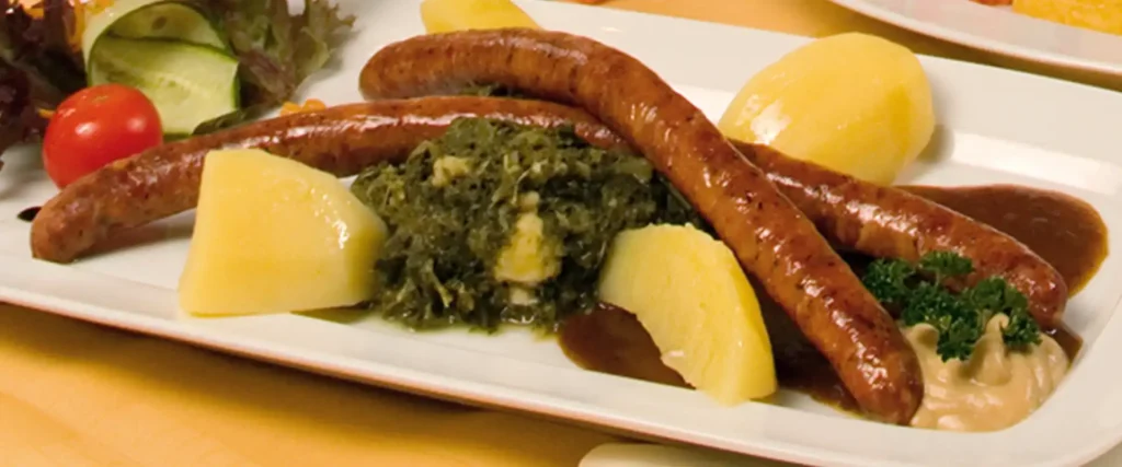 Stolberger Lerchen mit Kartoffeln und GrÃ¼nkohl